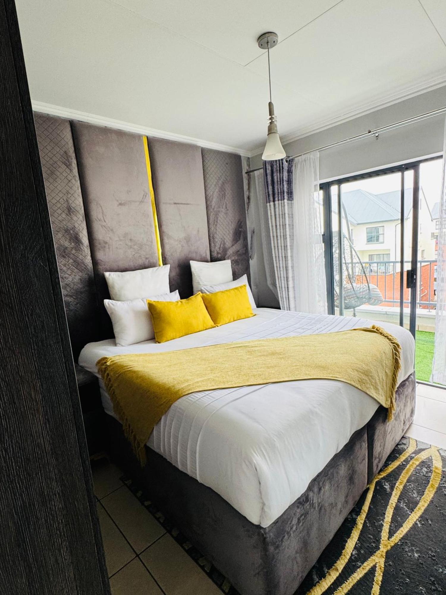 Apartment Jmm Investments 2 Bedroom *