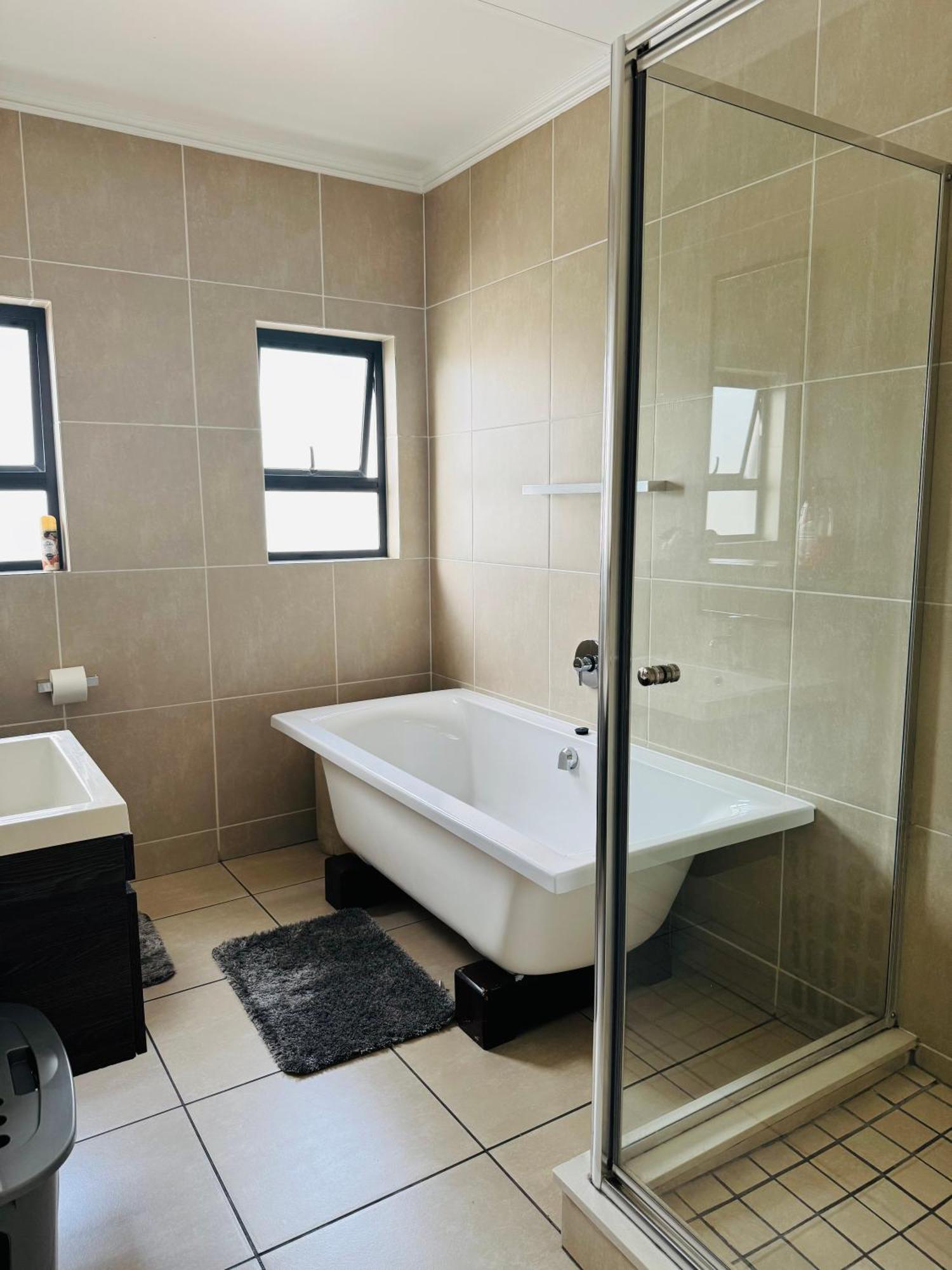 Jmm Investments 2 Bedroom Antwerp
