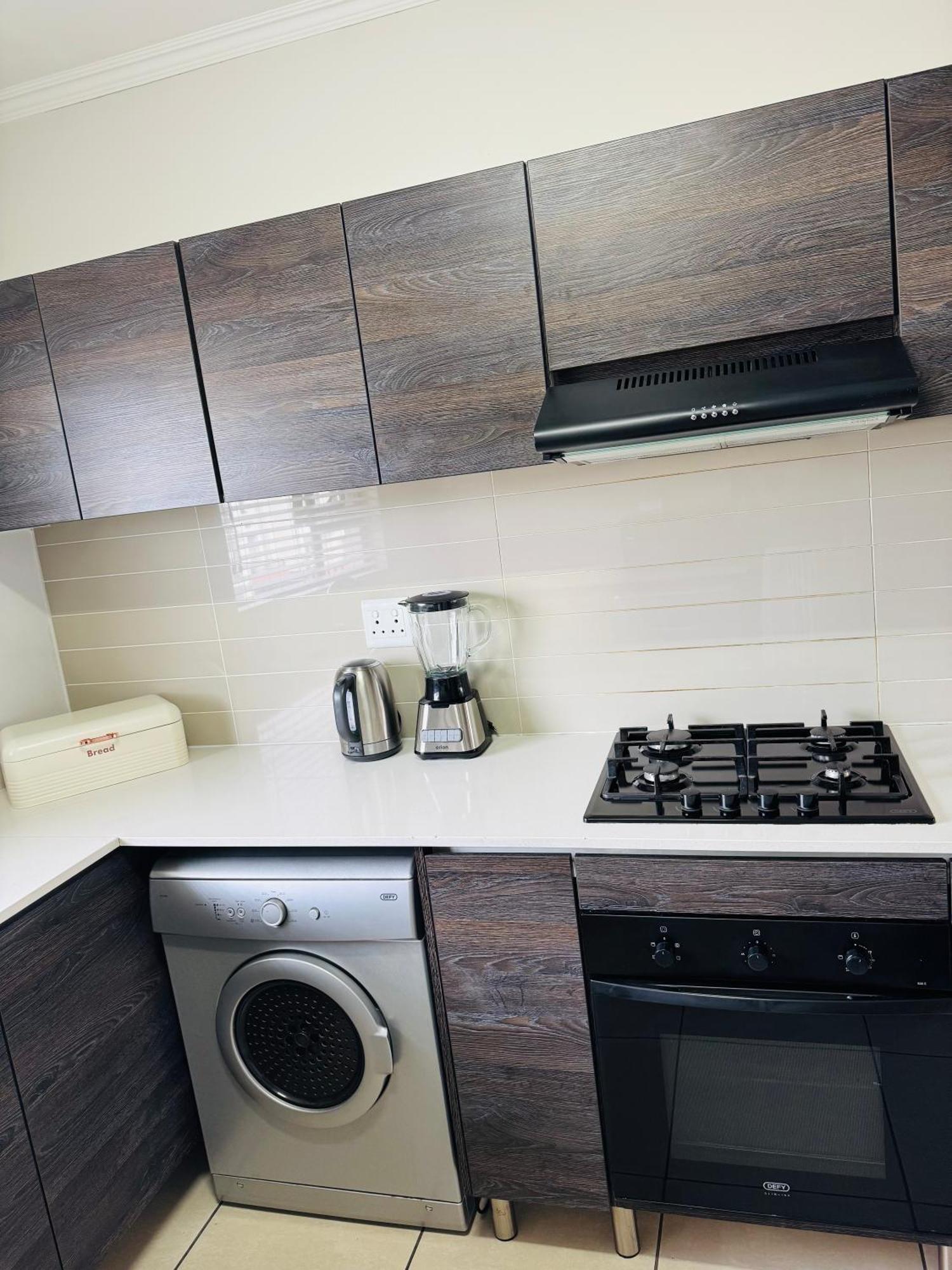 Jmm Investments 2 Bedroom Apartment